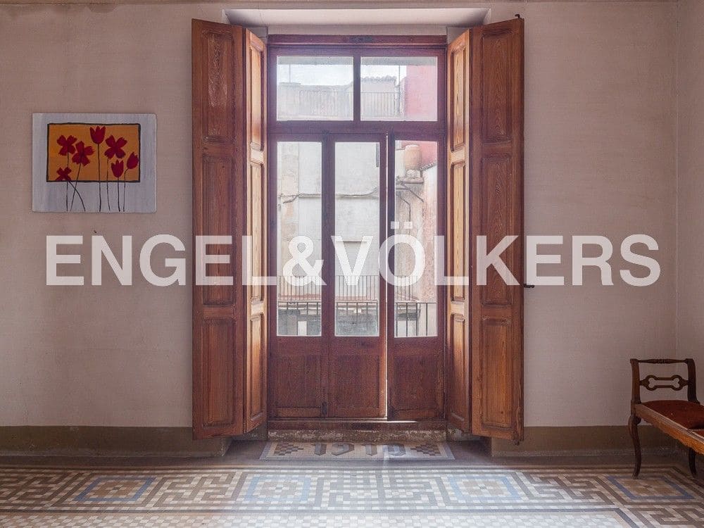10 bedroom Townhouse for sale in Carcaixent - € 350,000 (Ref: 8235166)