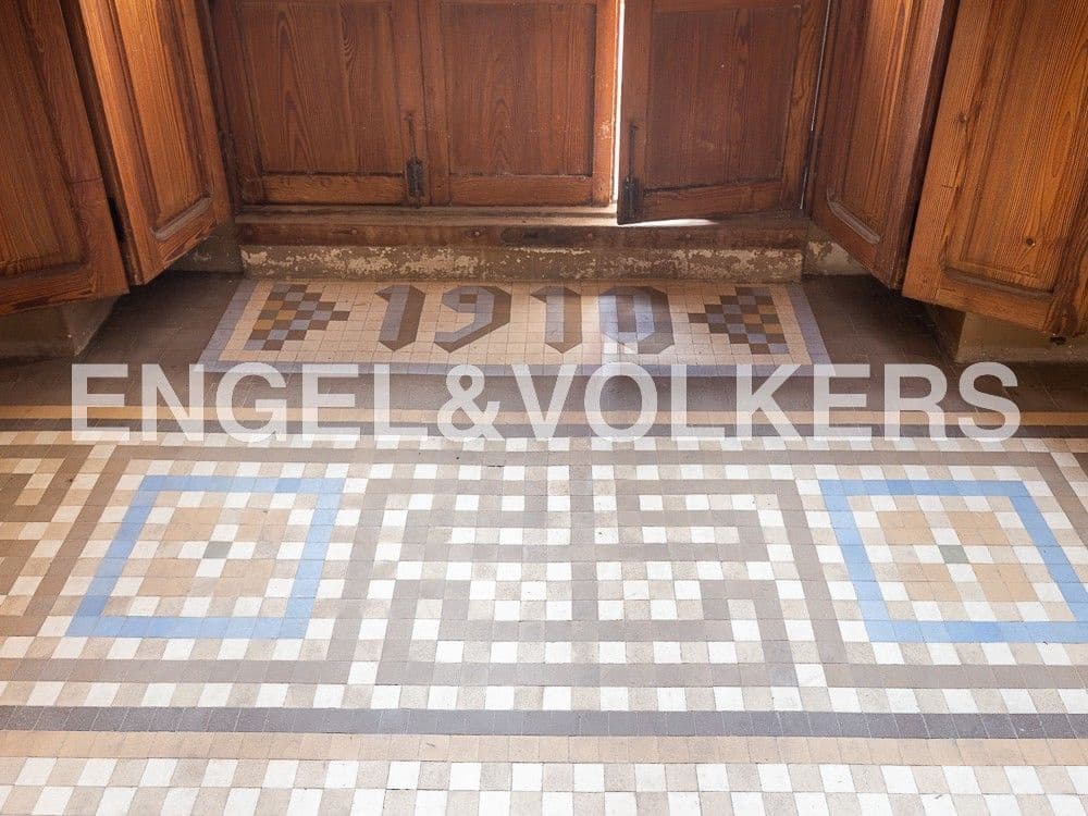10 bedroom Townhouse for sale in Carcaixent - € 350,000 (Ref: 8235166)