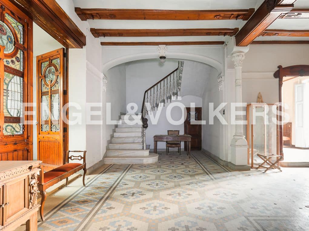 10 bedroom Townhouse for sale in Carcaixent - € 350,000 (Ref: 8235166)