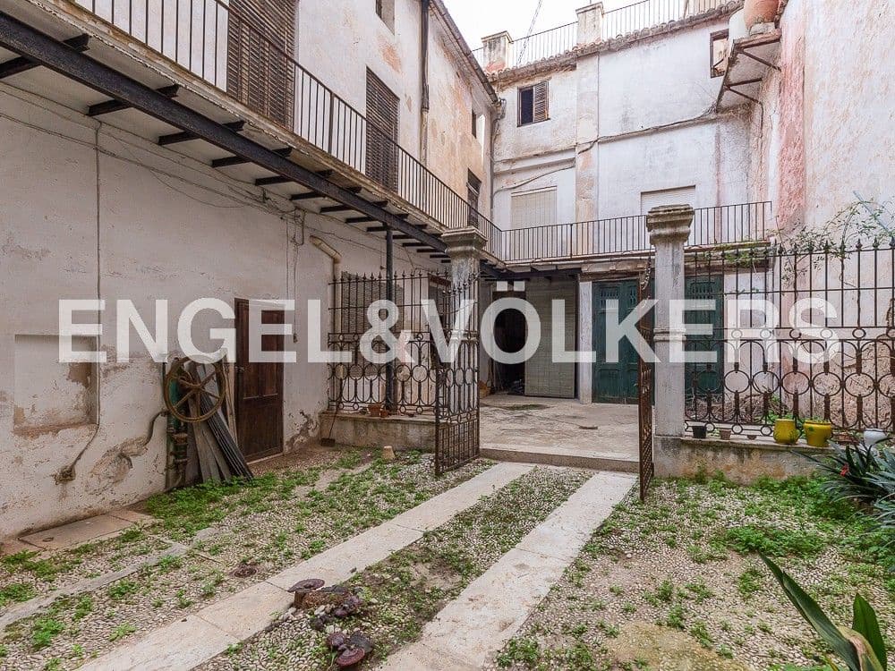 10 bedroom Townhouse for sale in Carcaixent - € 350,000 (Ref: 8235166)