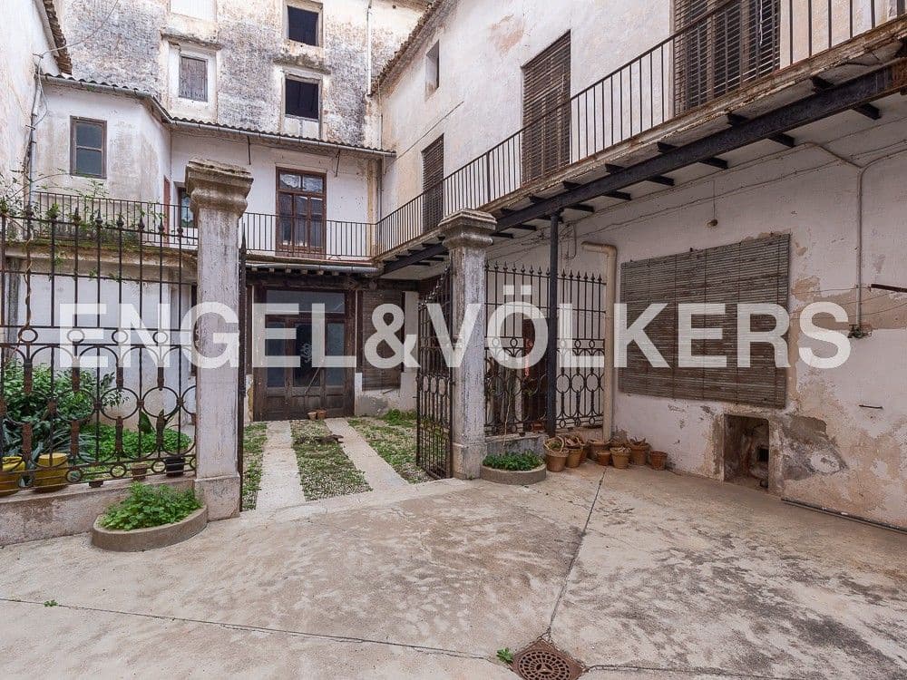 10 bedroom Townhouse for sale in Carcaixent - € 350,000 (Ref: 8235166)