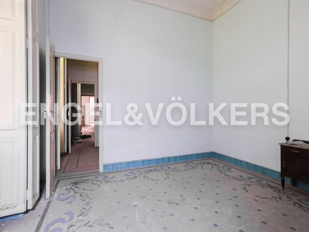 10 bedroom Townhouse for sale in Carcaixent - € 350,000 (Ref: 8235166)