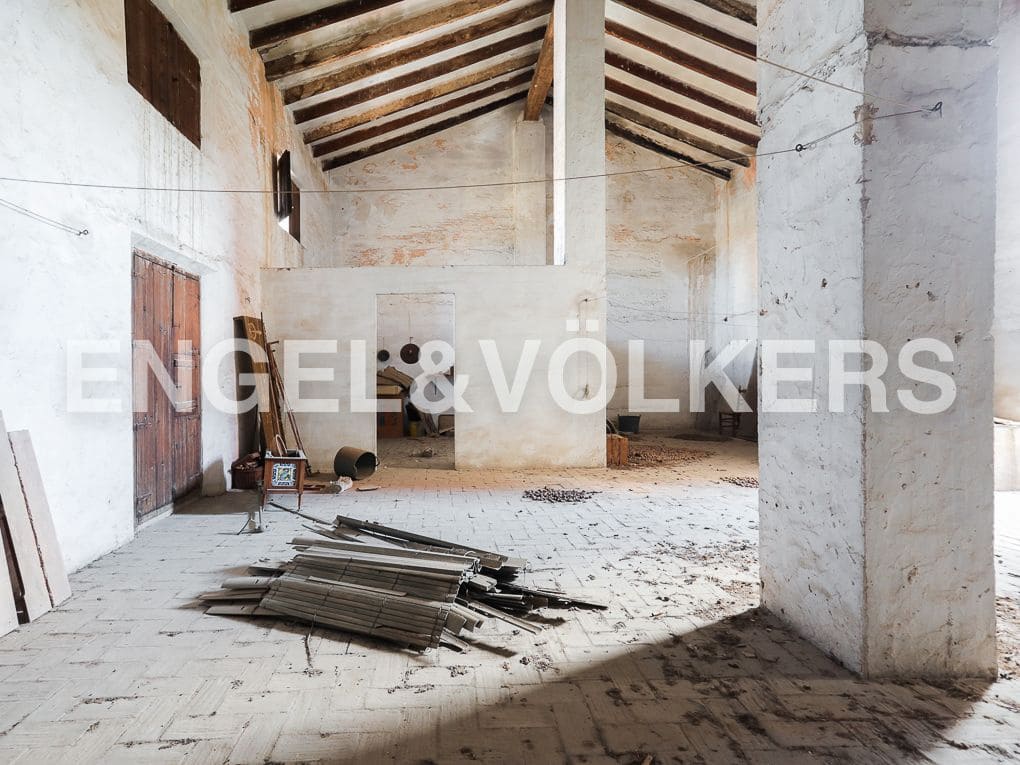 10 bedroom Townhouse for sale in Carcaixent - € 350,000 (Ref: 8235166)