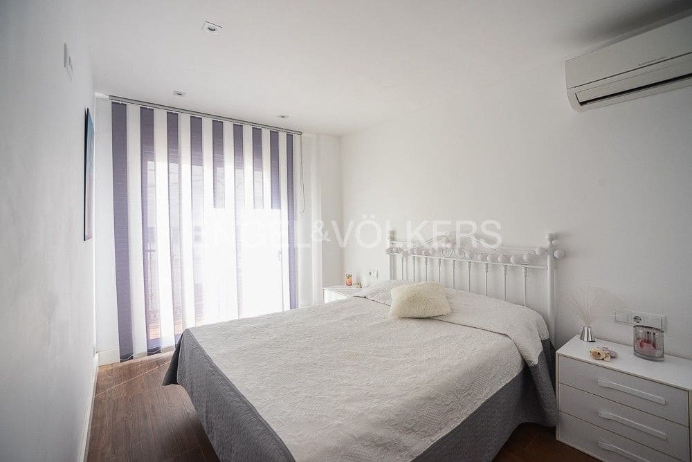 3 bedroom Semi-detached Villa for sale in Alcanar - € 375,000 (Ref: 8235260)