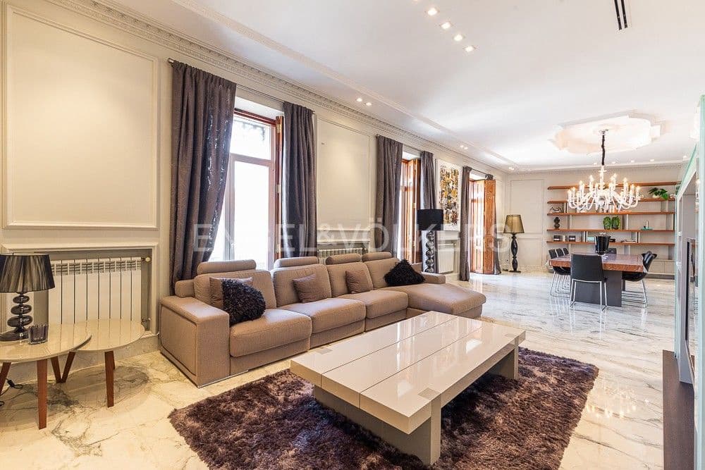 6 Zimmer Penthouse zu verkaufen in Valencia Stadt mit Garage - 4.700.000 € (Ref: 8235268)