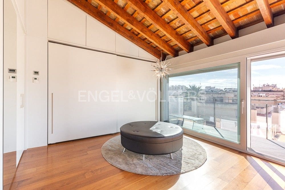 6 Zimmer Penthouse zu verkaufen in Valencia Stadt mit Garage - 4.700.000 € (Ref: 8235268)