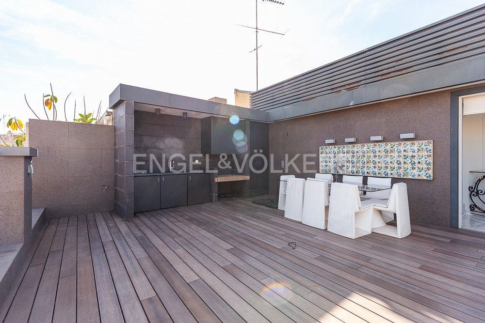 6 Zimmer Penthouse zu verkaufen in Valencia Stadt mit Garage - 4.700.000 € (Ref: 8235268)