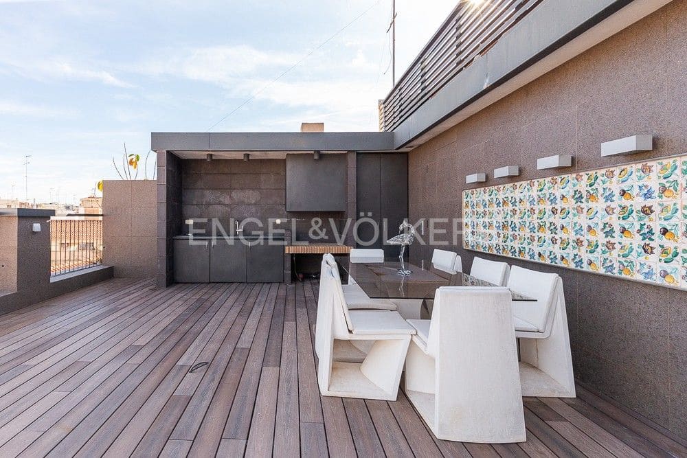 6 Zimmer Penthouse zu verkaufen in Valencia Stadt mit Garage - 4.700.000 € (Ref: 8235268)