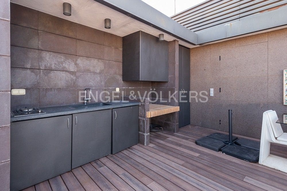 6 Zimmer Penthouse zu verkaufen in Valencia Stadt mit Garage - 4.700.000 € (Ref: 8235268)
