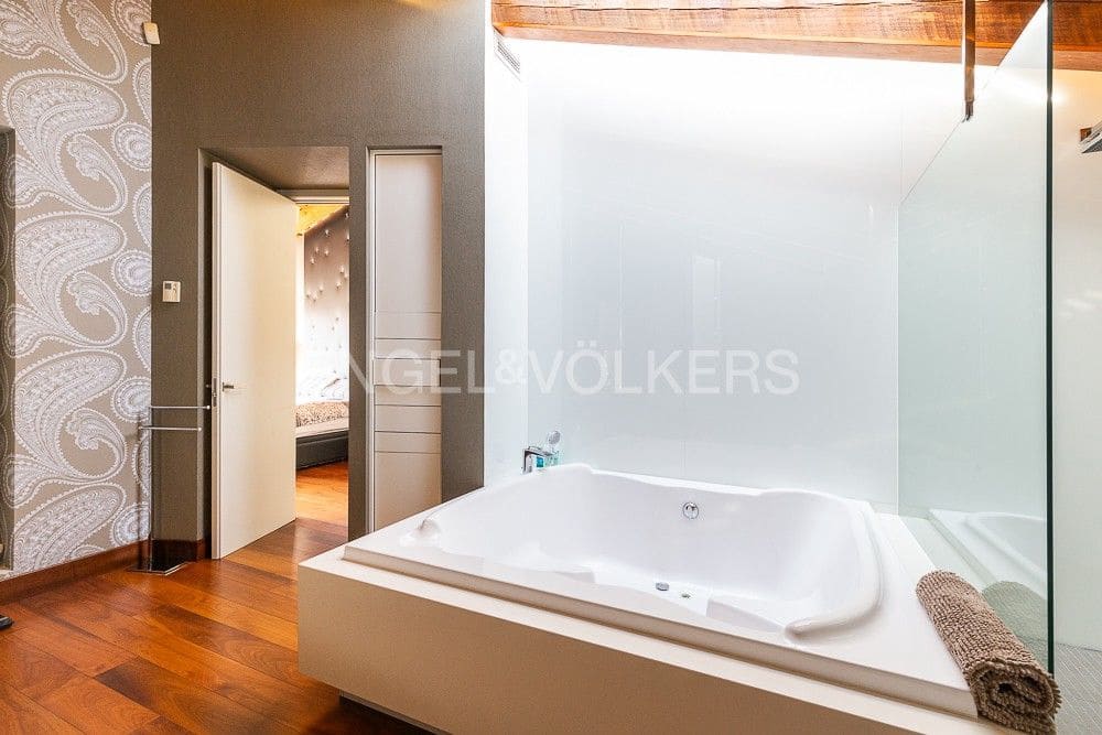 6 Zimmer Penthouse zu verkaufen in Valencia Stadt mit Garage - 4.700.000 € (Ref: 8235268)
