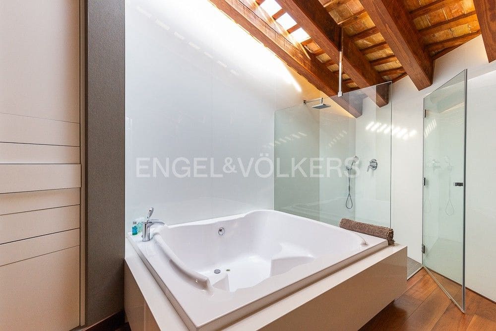 6 Zimmer Penthouse zu verkaufen in Valencia Stadt mit Garage - 4.700.000 € (Ref: 8235268)
