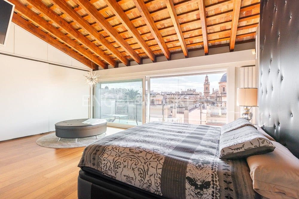 6 Zimmer Penthouse zu verkaufen in Valencia Stadt mit Garage - 4.700.000 € (Ref: 8235268)