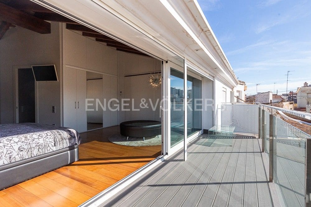 6 Zimmer Penthouse zu verkaufen in Valencia Stadt mit Garage - 4.700.000 € (Ref: 8235268)