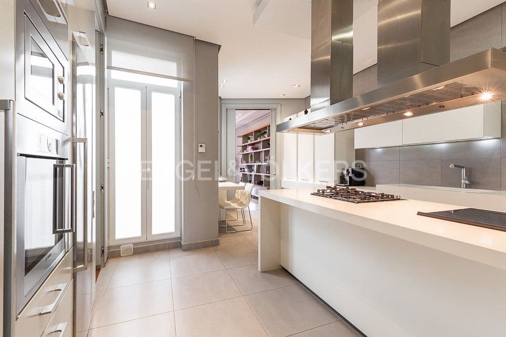 6 Zimmer Penthouse zu verkaufen in Valencia Stadt mit Garage - 4.700.000 € (Ref: 8235268)
