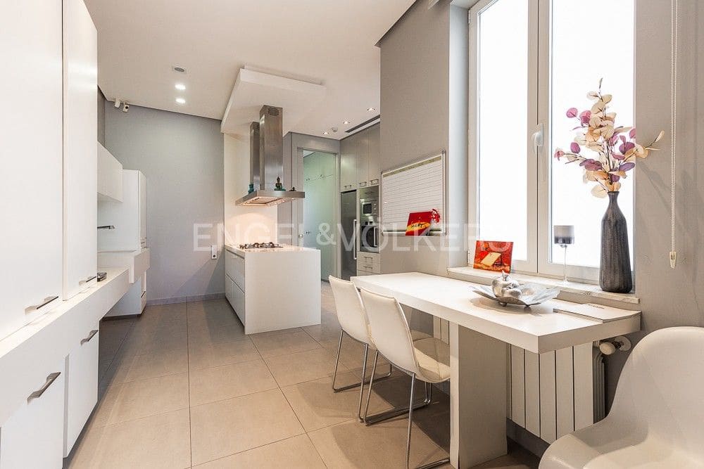 6 Zimmer Penthouse zu verkaufen in Valencia Stadt mit Garage - 4.700.000 € (Ref: 8235268)