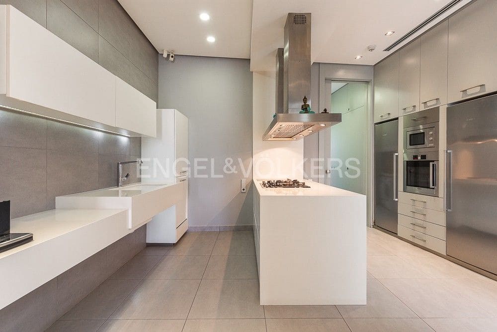 6 Zimmer Penthouse zu verkaufen in Valencia Stadt mit Garage - 4.700.000 € (Ref: 8235268)