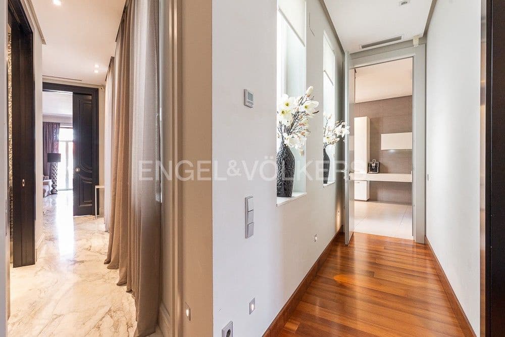 6 Zimmer Penthouse zu verkaufen in Valencia Stadt mit Garage - 4.700.000 € (Ref: 8235268)