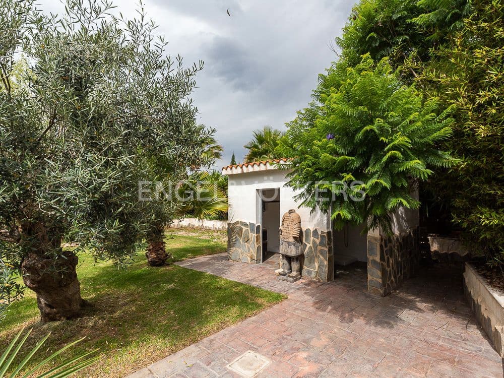 22 bedroom Villa for sale in Vilamarxant / Villamarchante with pool garage - € 1,249,900 (Ref: 8235281)