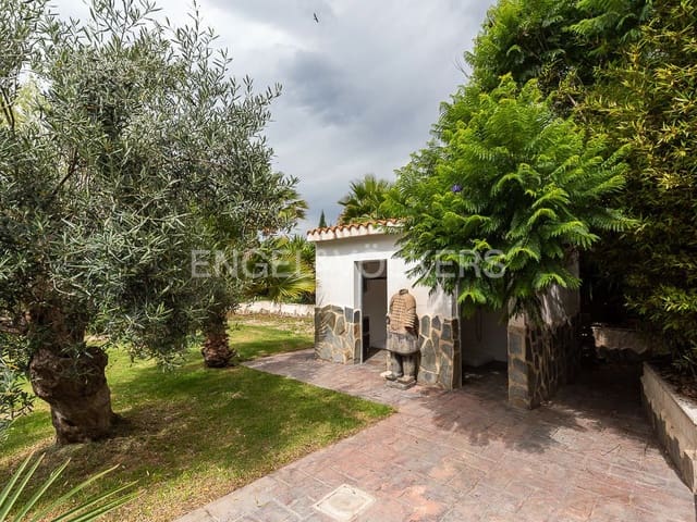 22 bedroom Villa for sale in Vilamarxant / Villamarchante with pool garage - € 1,249,900 (Ref: 8235281)