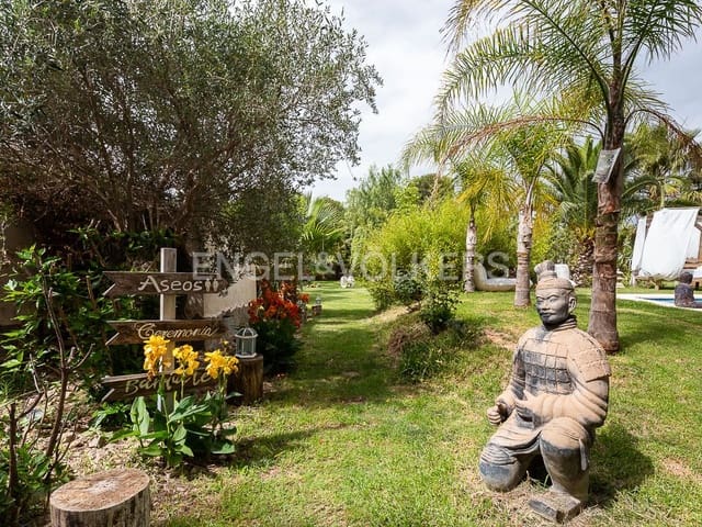 22 bedroom Villa for sale in Vilamarxant / Villamarchante with pool garage - € 1,249,900 (Ref: 8235281)