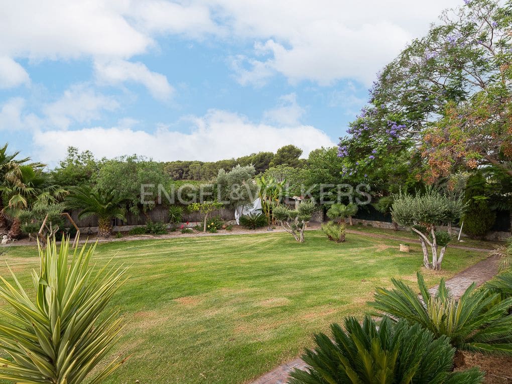 22 bedroom Villa for sale in Vilamarxant / Villamarchante with pool garage - € 1,249,900 (Ref: 8235281)