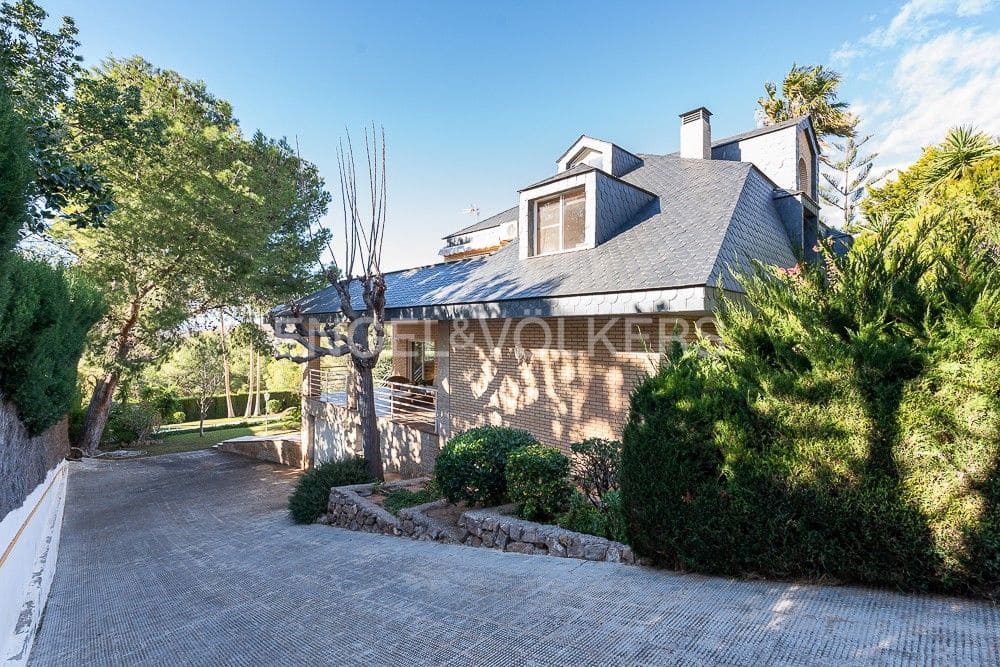5 sypialnia Willa na sprzedaż w Pucol z basenem garażem - 1 800 000 € (Ref: 8235283)