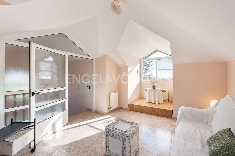 5 sypialnia Willa na sprzedaż w Pucol z basenem garażem - 1 800 000 € (Ref: 8235283)