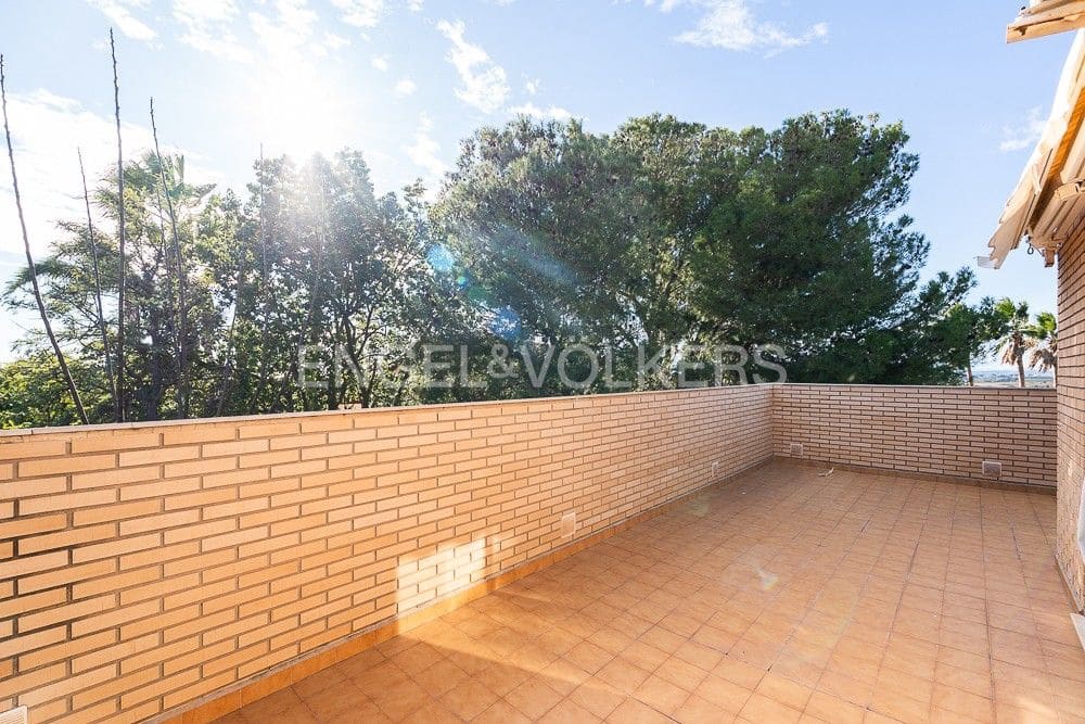 5 sypialnia Willa na sprzedaż w Pucol z basenem garażem - 1 800 000 € (Ref: 8235283)