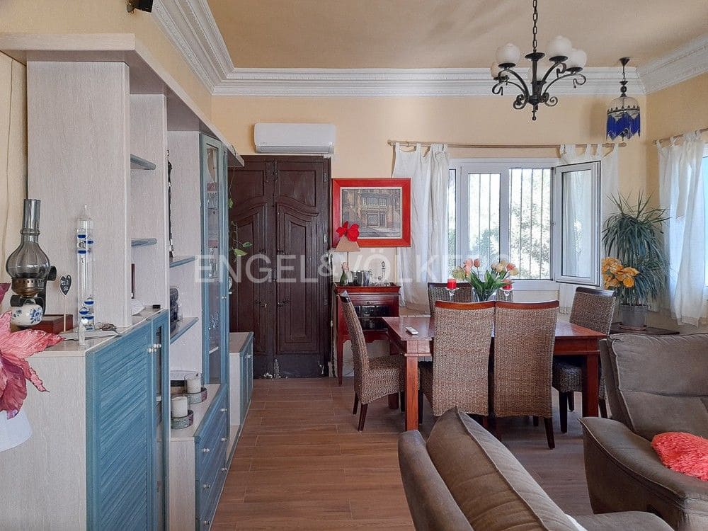 7 bedroom Finca/Country House for sale in Riba-roja de Turia with garage - € 900,000 (Ref: 8235296)