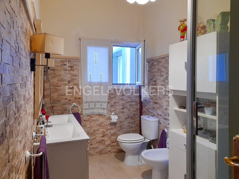 7 bedroom Finca/Country House for sale in Riba-roja de Turia with garage - € 900,000 (Ref: 8235296)