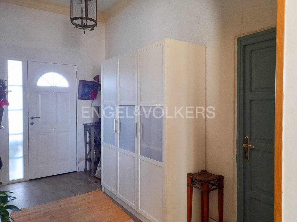 7 bedroom Finca/Country House for sale in Riba-roja de Turia with garage - € 900,000 (Ref: 8235296)
