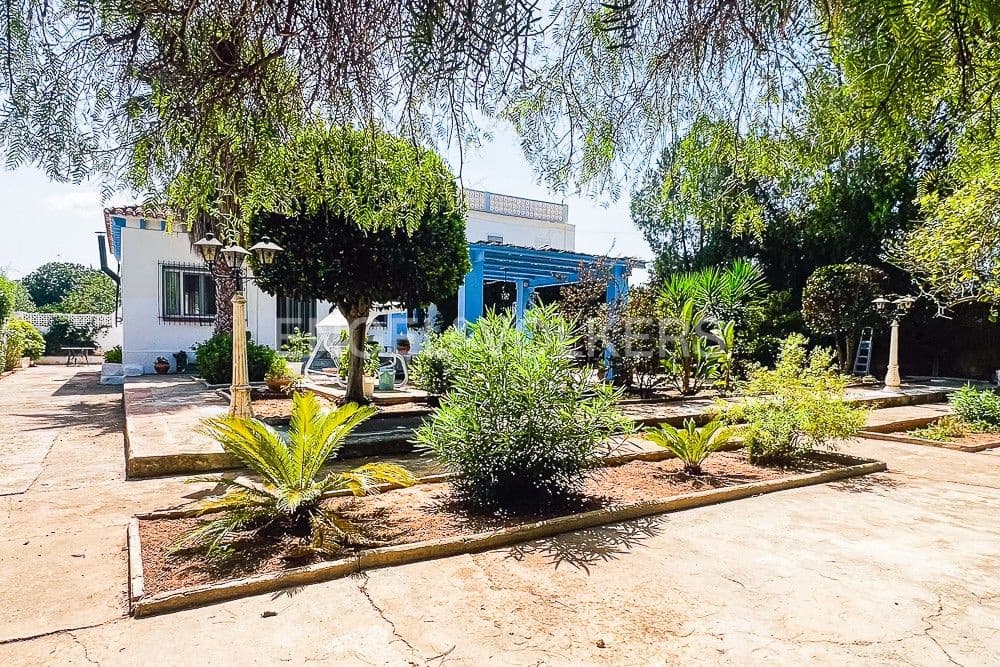 7 bedroom Finca/Country House for sale in Riba-roja de Turia with garage - € 900,000 (Ref: 8235296)