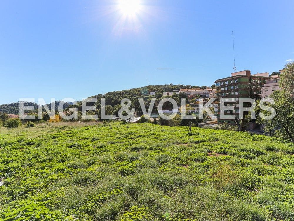 Solar/Parcela en Serra en venta - 79.000 € (Ref: 8235317)