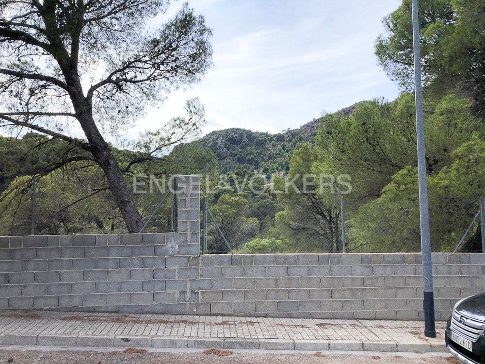 Solar/Parcela en Serra en venta - 79.000 € (Ref: 8235317)