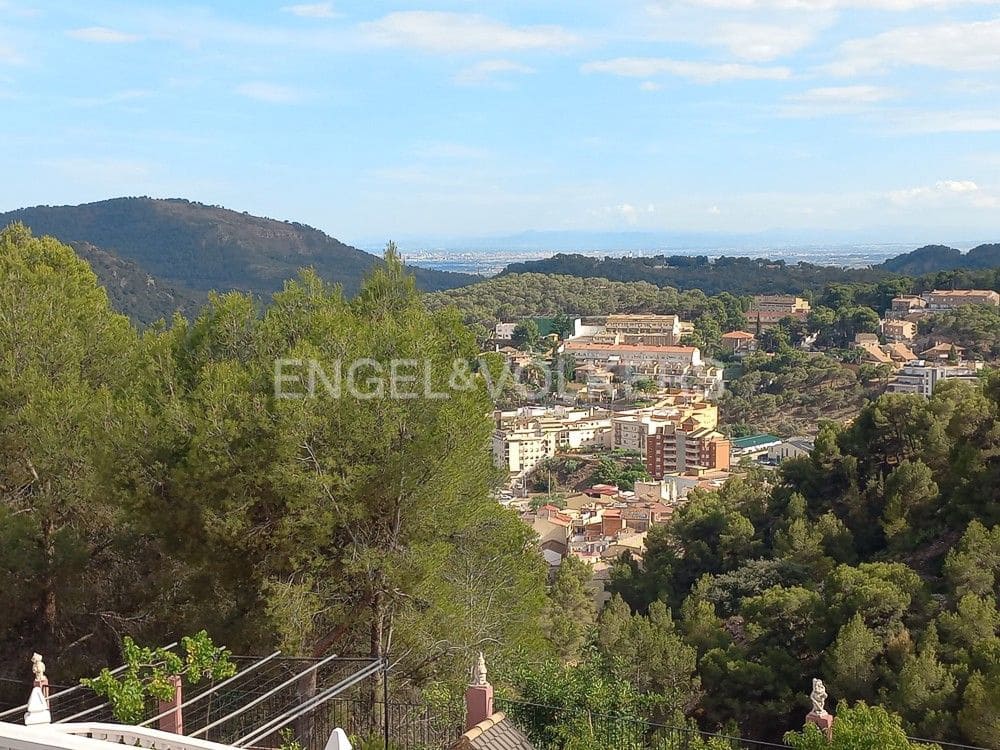 Solar/Parcela en Serra en venta - 79.000 € (Ref: 8235317)
