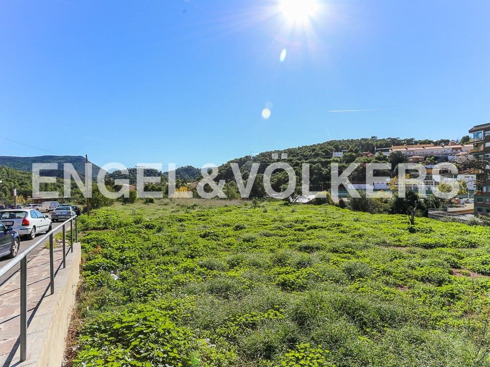 Solar/Parcela en Serra en venta - 79.000 € (Ref: 8235317)