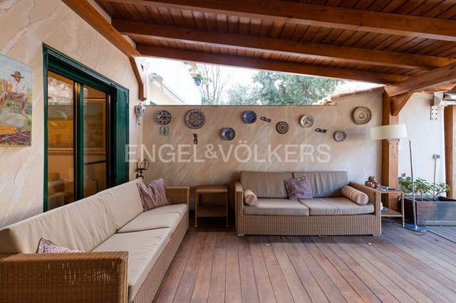4 soveværelse Semi-Rækkehus til salg i La Malva-Rosa, Valencia by med garage - € 798.000 (Ref: 8235354)