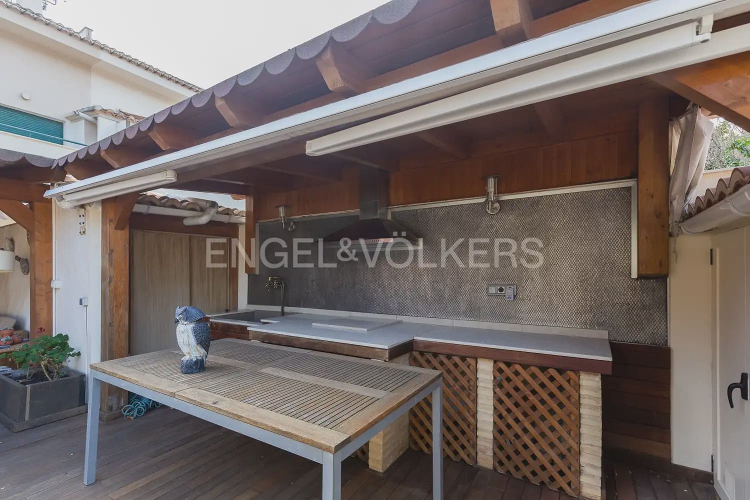 4 makuuhuone Paritalo myytävänä paikassa Valencia kaupunki mukana 
autotalli - 770 000 € (Ref: 8235354)