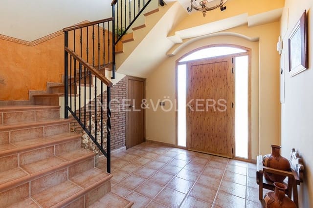 4 bedroom Villa for sale in Náquera with pool garage - € 540,000 (Ref: 8235362)