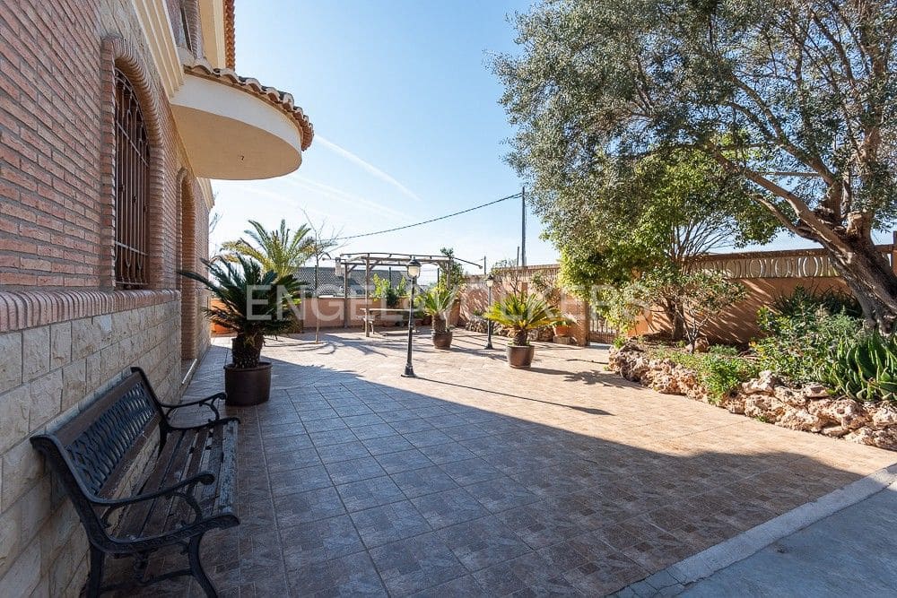 4 bedroom Villa for sale in Naquera with pool garage - € 540,000 (Ref: 8235362)