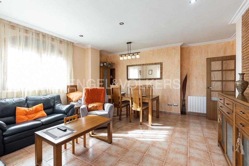 4 bedroom Villa for sale in Naquera with pool garage - € 540,000 (Ref: 8235362)