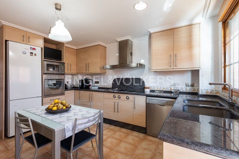 4 bedroom Villa for sale in Naquera with pool garage - € 540,000 (Ref: 8235362)