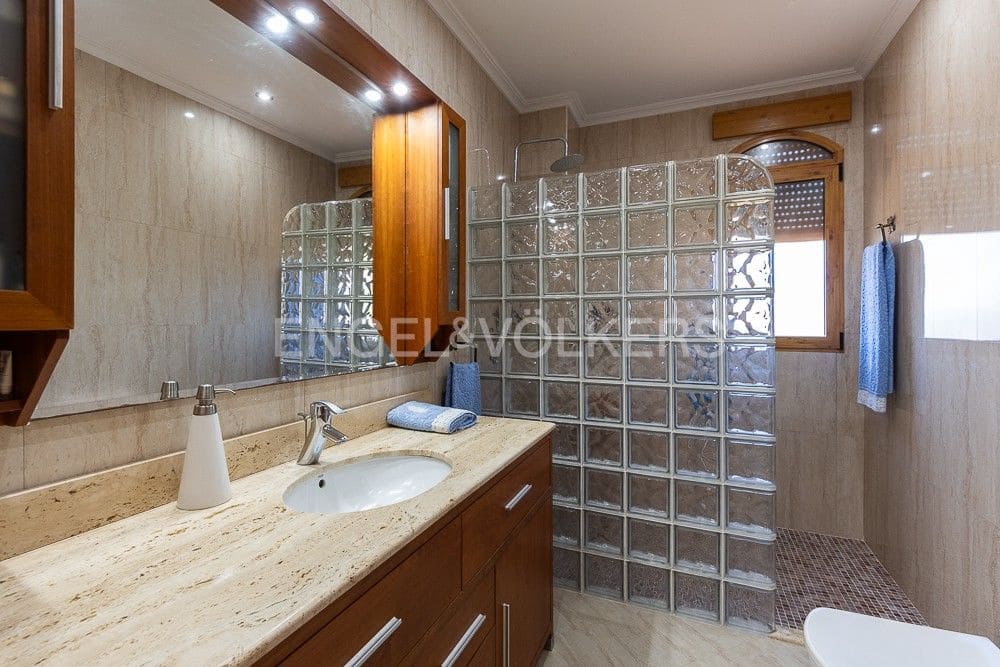4 bedroom Villa for sale in Naquera with pool garage - € 540,000 (Ref: 8235362)