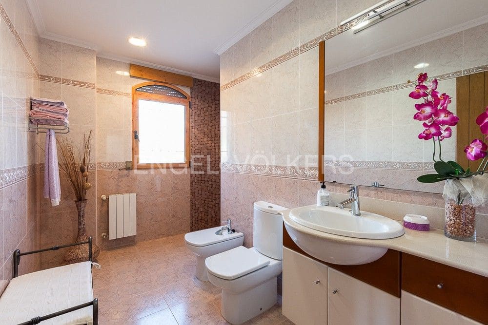 4 bedroom Villa for sale in Naquera with pool garage - € 540,000 (Ref: 8235362)