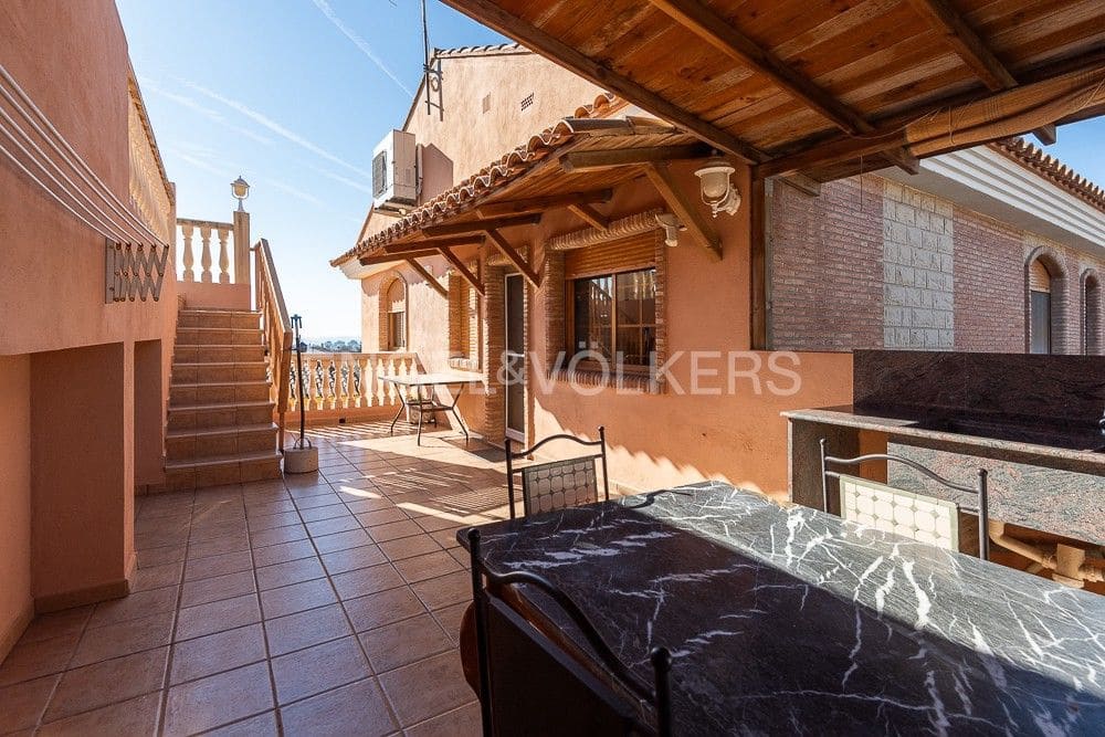 4 bedroom Villa for sale in Naquera with pool garage - € 540,000 (Ref: 8235362)