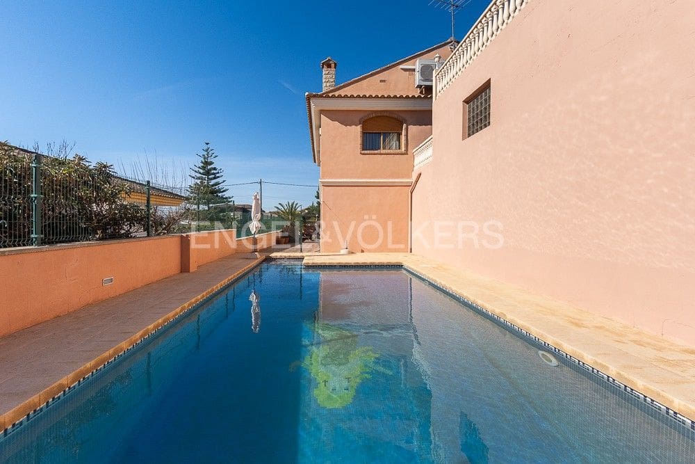 4 bedroom Villa for sale in Naquera with pool garage - € 540,000 (Ref: 8235362)