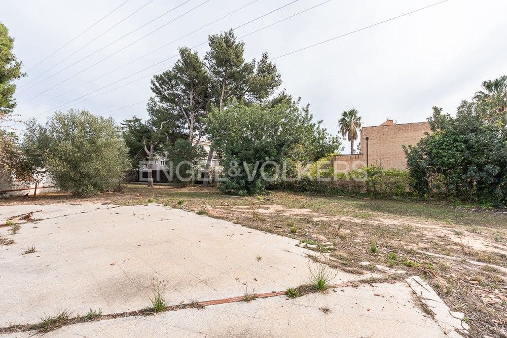 Bauplatz zu verkaufen in Paterna - 495.000 € (Ref: 8235369)