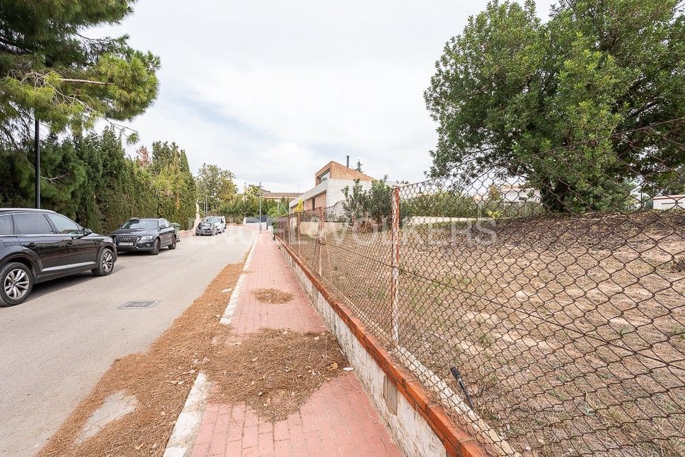 Bauplatz zu verkaufen in Paterna - 495.000 € (Ref: 8235369)