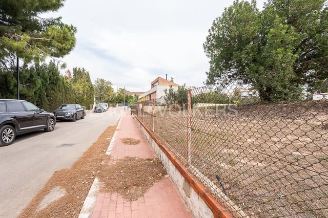 Bauplatz zu verkaufen in Paterna - 495.000 € (Ref: 8235369)