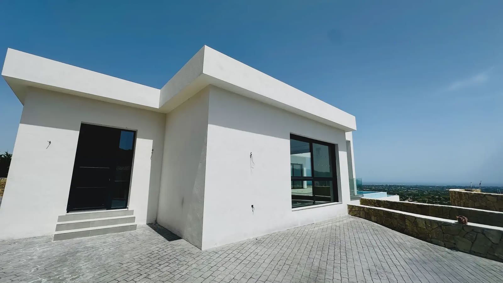 4 bedroom Villa for sale in Pedreguer with pool garage - € 1,395,000 (Ref: 8235370)